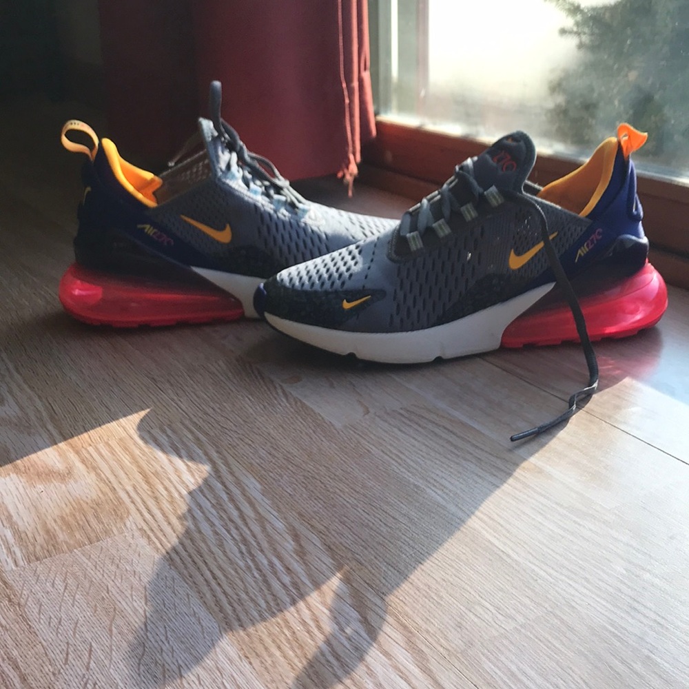 nike 270s